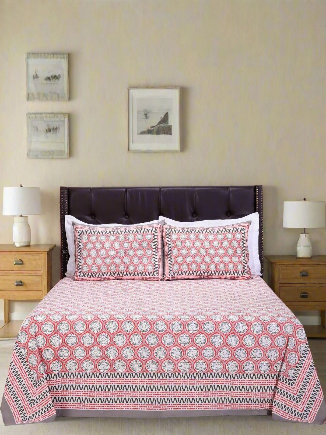 

SHAHENAZ Grey & Pink Floral Cotton 120 TC Double Queen Bedsheet Set-2.70 m X 2.25 m