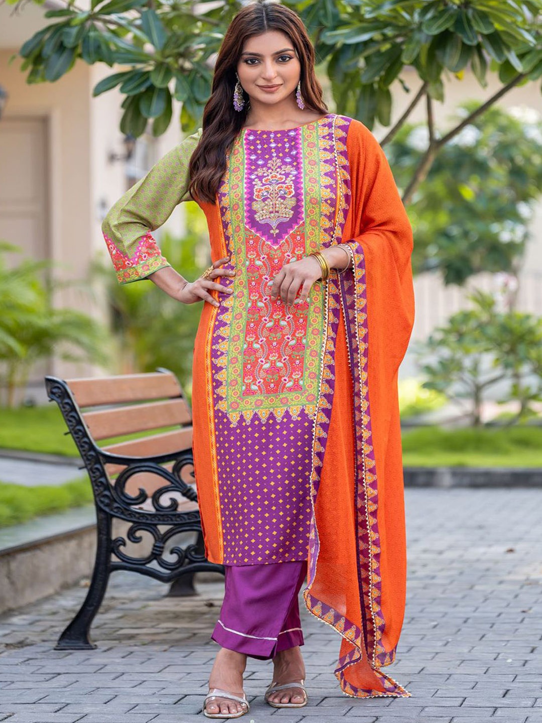 

PIRRA DESIGNS Women Ethnic Motifs Printed Regular Mirror Work Kurta with Trousers & With Dupatta, Purple