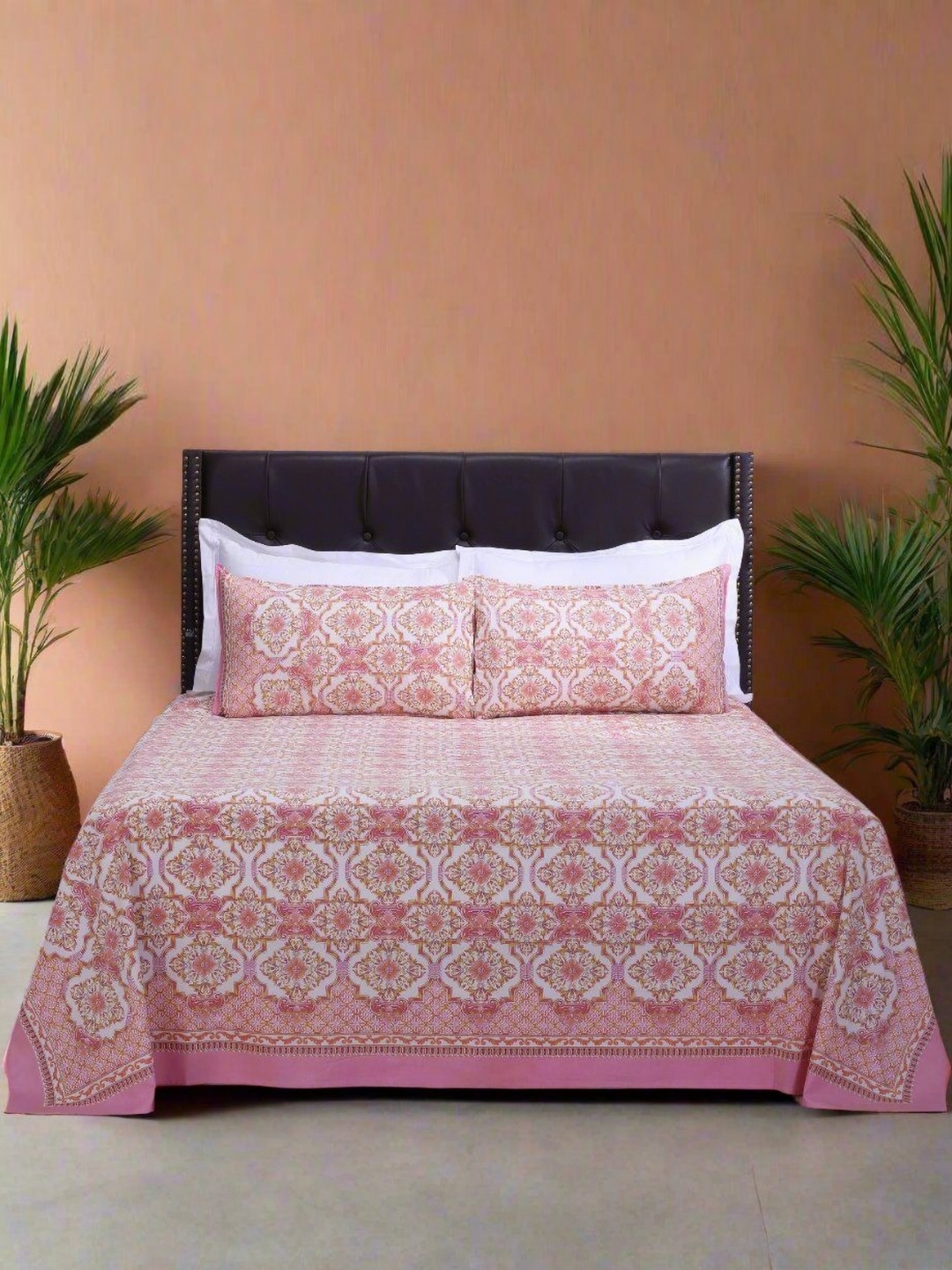 

SHAHENAZ Pink & White Floral 120 TC Queen Bedsheet with 2 Pillow Covers