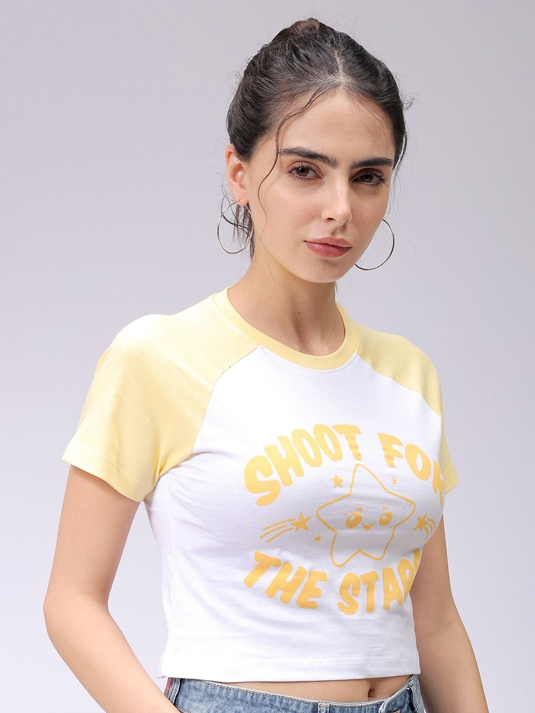 

Freehand by The Indian Garage Co Women Printed Raw Edge Slim Fit T-shirt, White