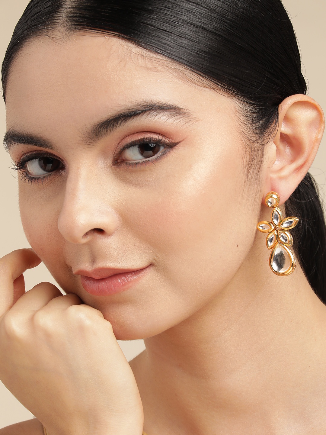 

Anouk Gold Plated Kundan Studded Contemporary Drop Earrings