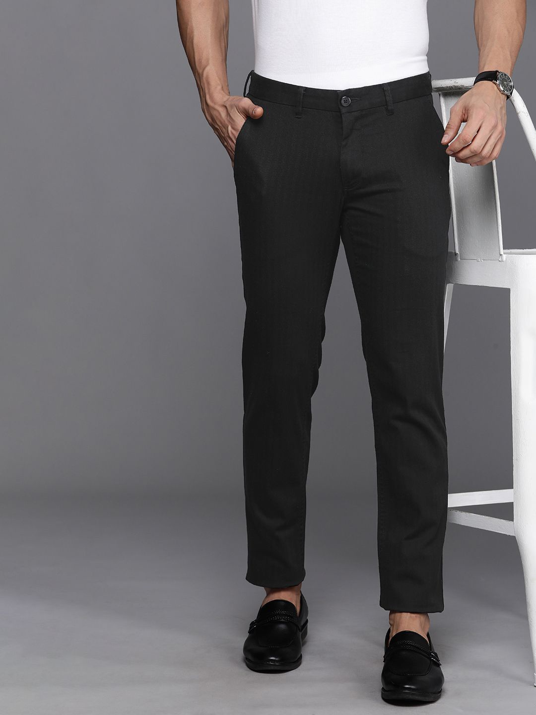 

Louis Philippe Sport Men Slim Fit Mid-Rise Chinos Semiformal Trousers, Black