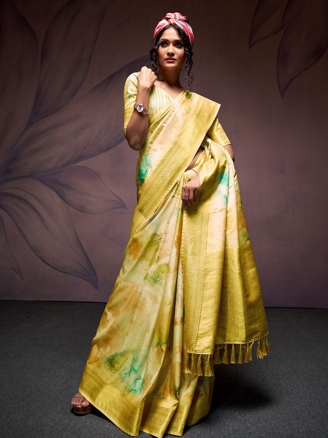 

Satrani Woven Design Zari Pure Silk Banarasi Saree, Yellow