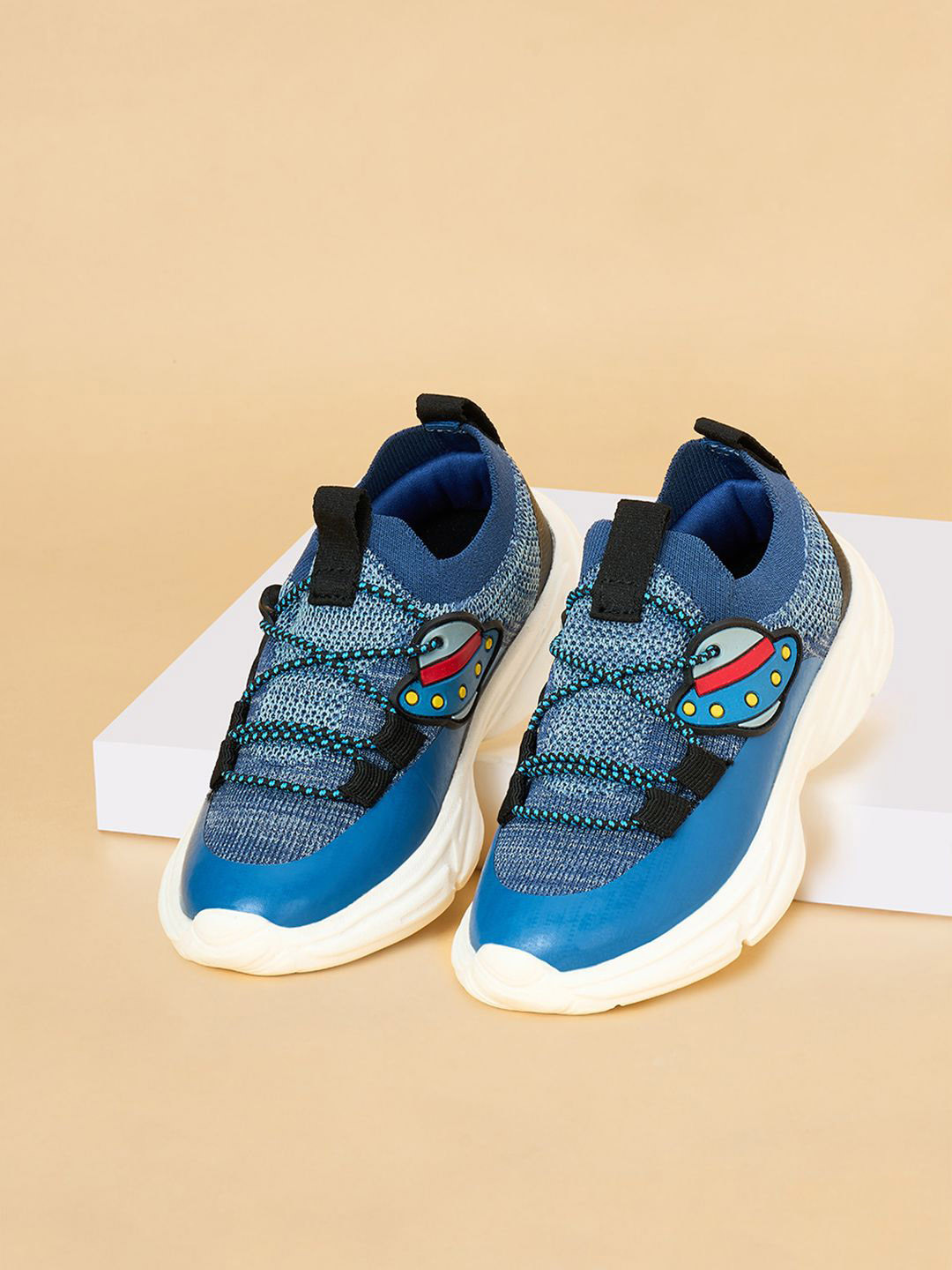 

Pantaloons Junior Boys Woven Design Sneakers, Navy blue