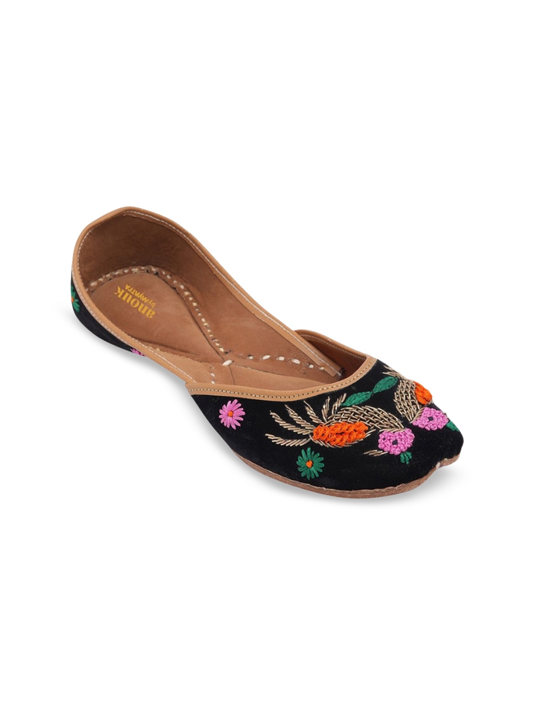 

Anouk Women Ethnic Mojaris with Embroidered Flats, Black