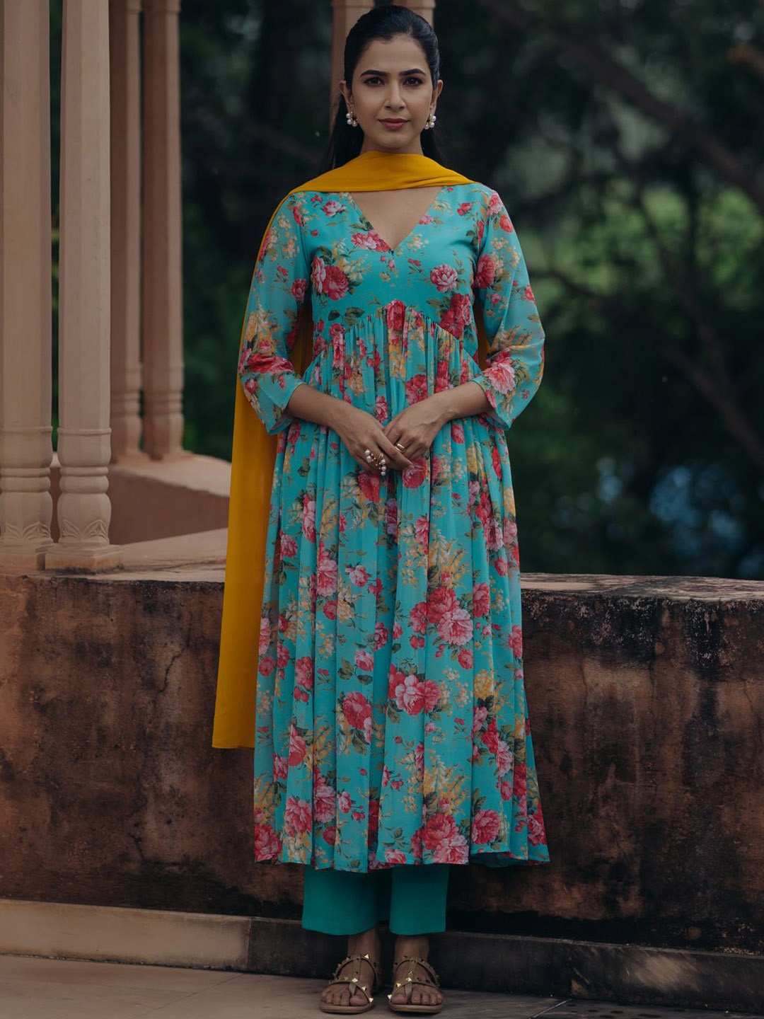 

anayna Women Floral Printed Panelled Kurta with Trousers & With Dupatta, Turquoise blue