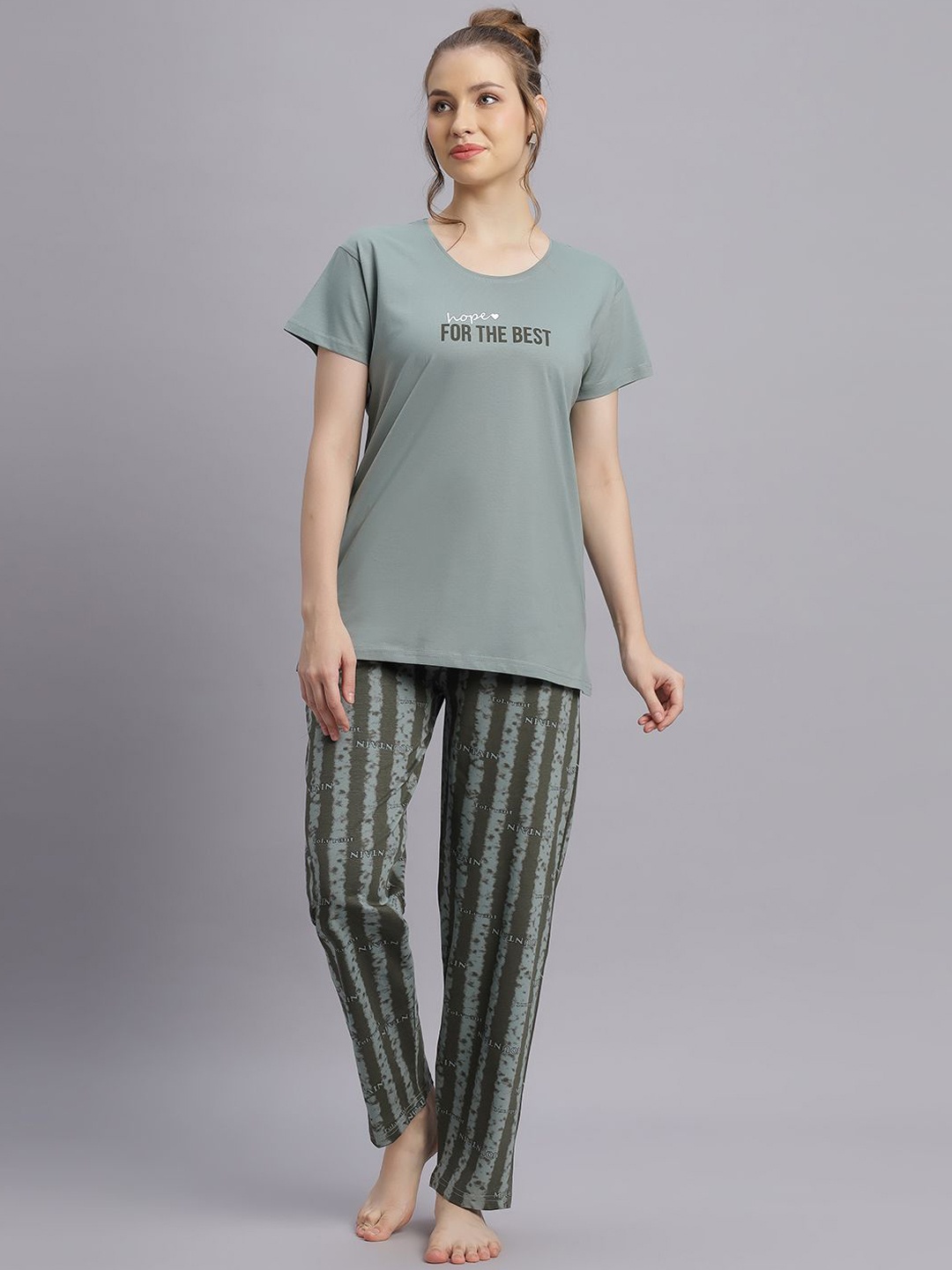 

DZZO Women Printed Round Neck Night suit, Green