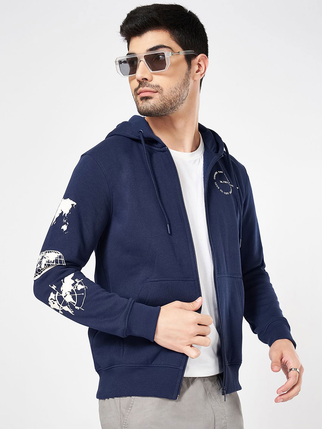 

Urban Ranger by pantaloons Men Typography Printed Front-Open Sweatshirt, Navy blue