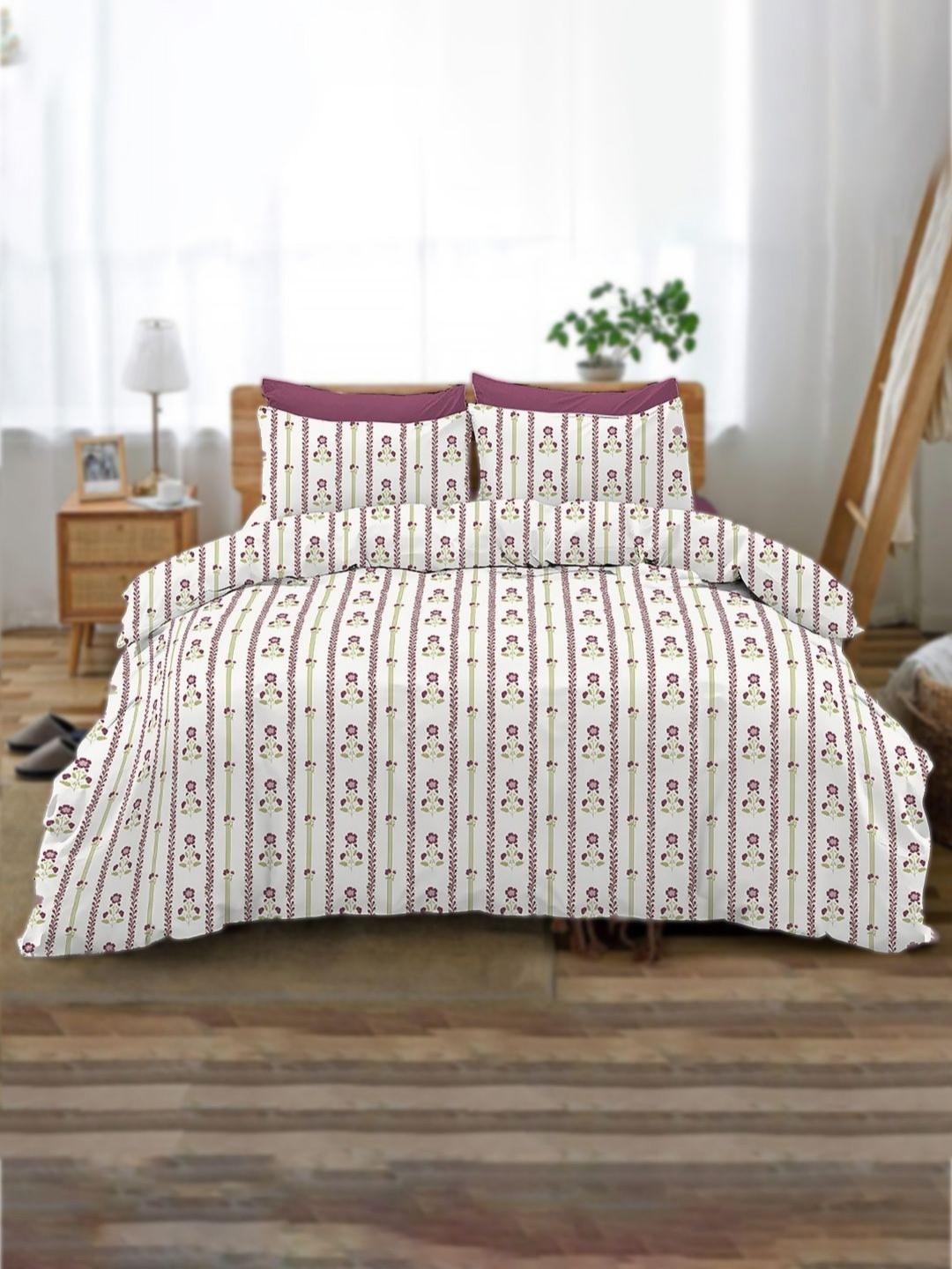 

VINTANA Magenta & White Floral 160 TC King Bedsheet with 2 Pillow Covers