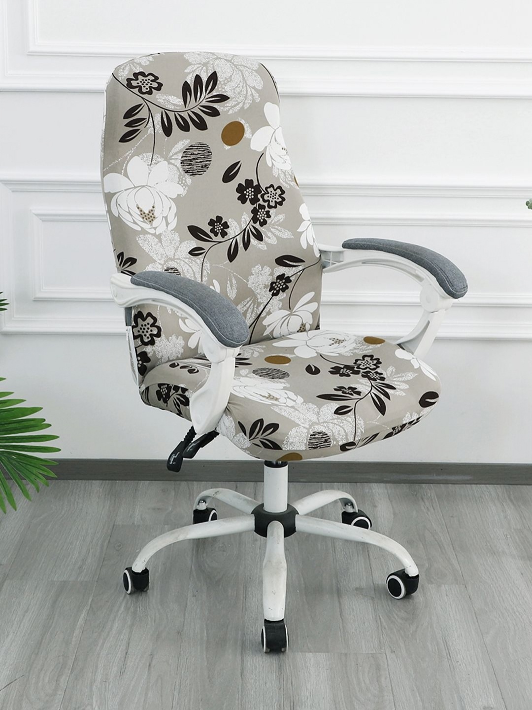 

HOKIPO Brown & White Floral Printed Stretchable Office Chair Cover