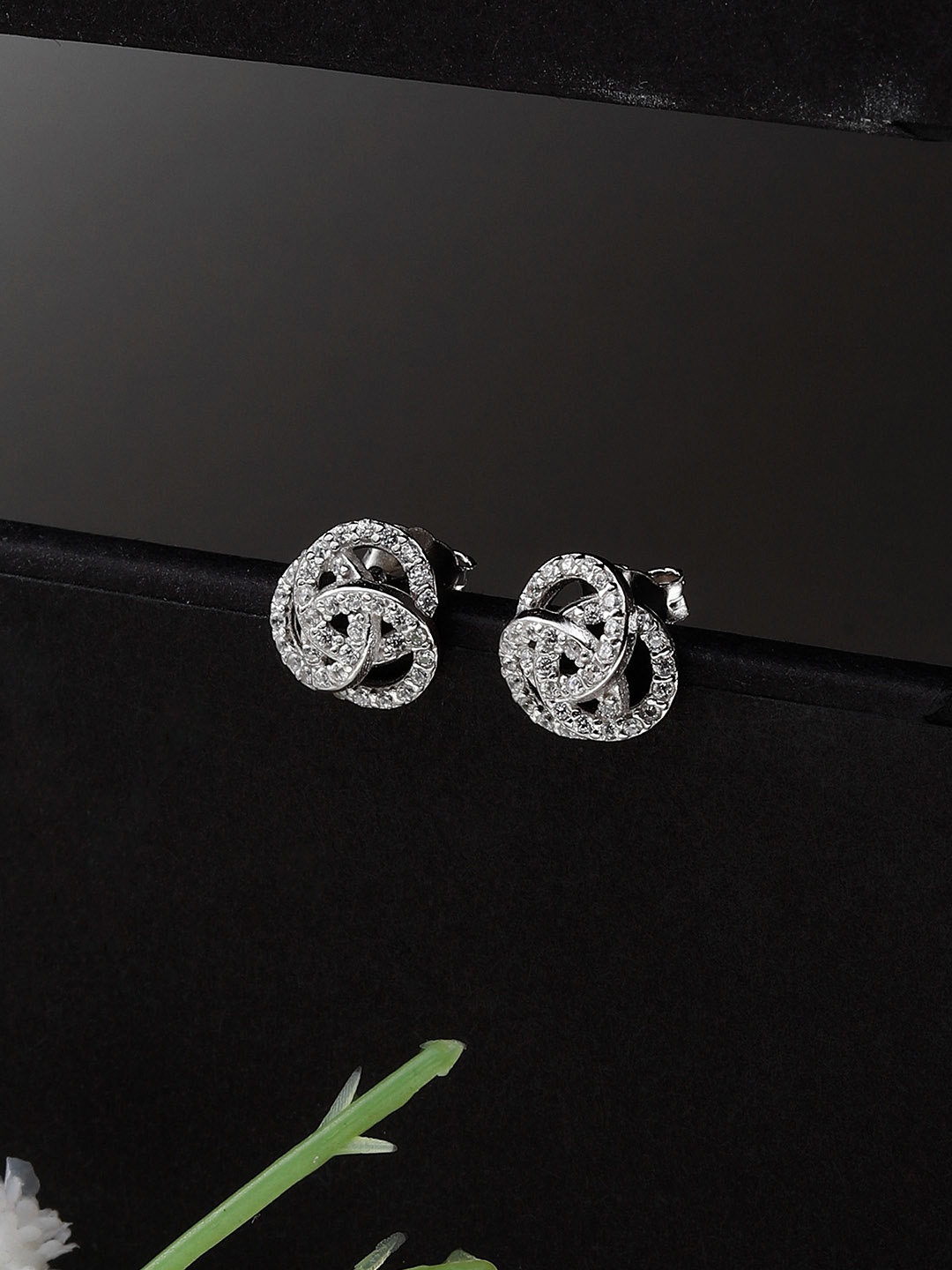 

DIAVO Contemporary Studs Earrings, Silver