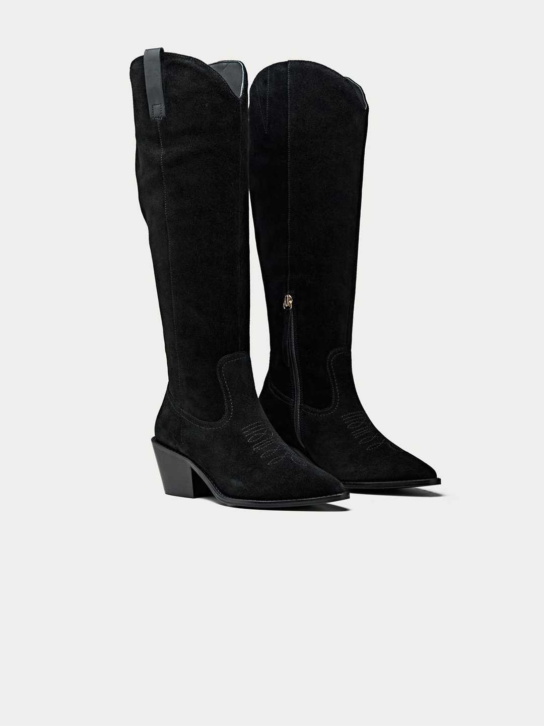 

Oroh Women Block-Heeled Long Boots, Black