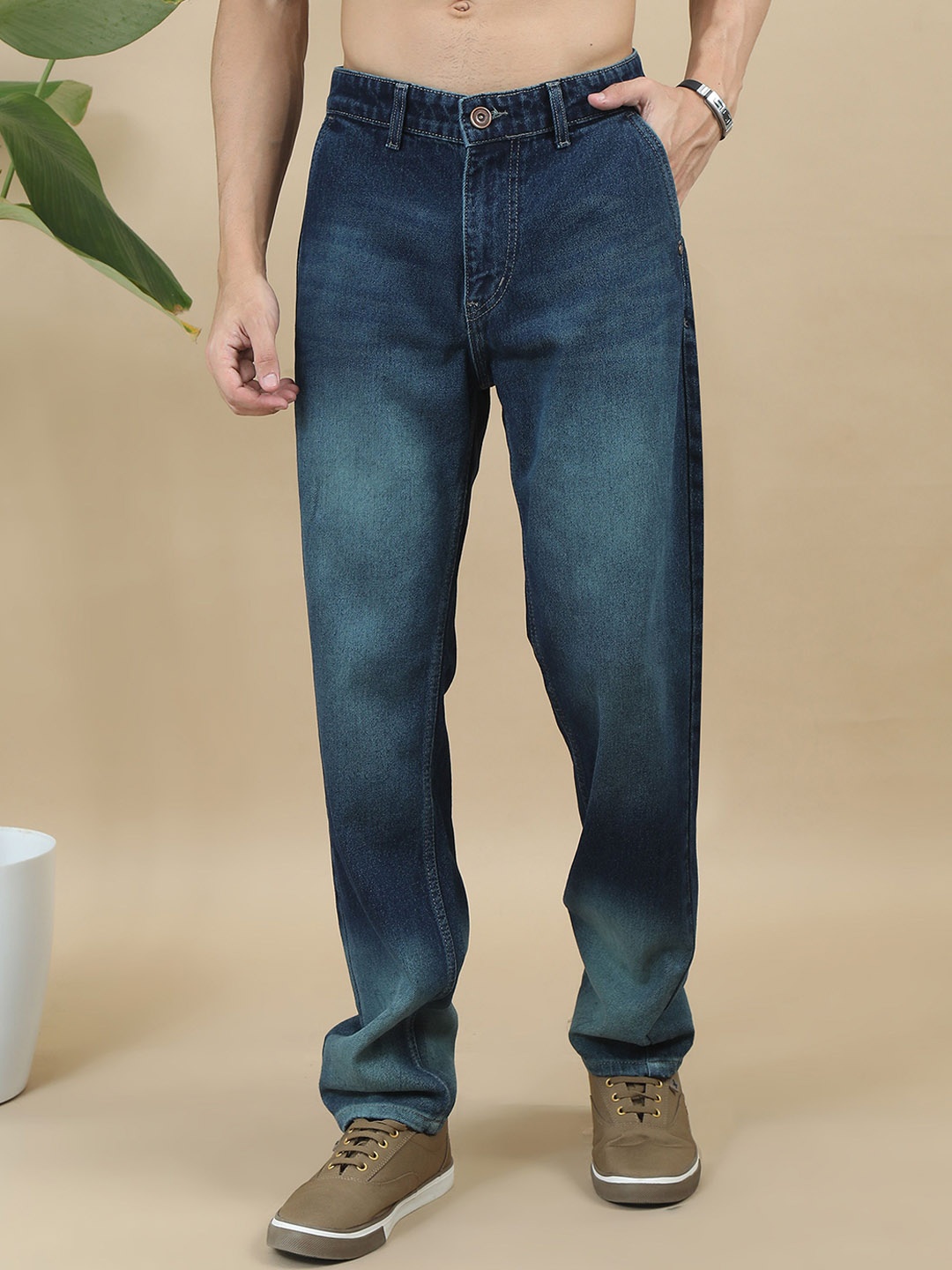 

Mast & Harbour Men Cotton Relaxed Fit Light Fade Jeans, Blue