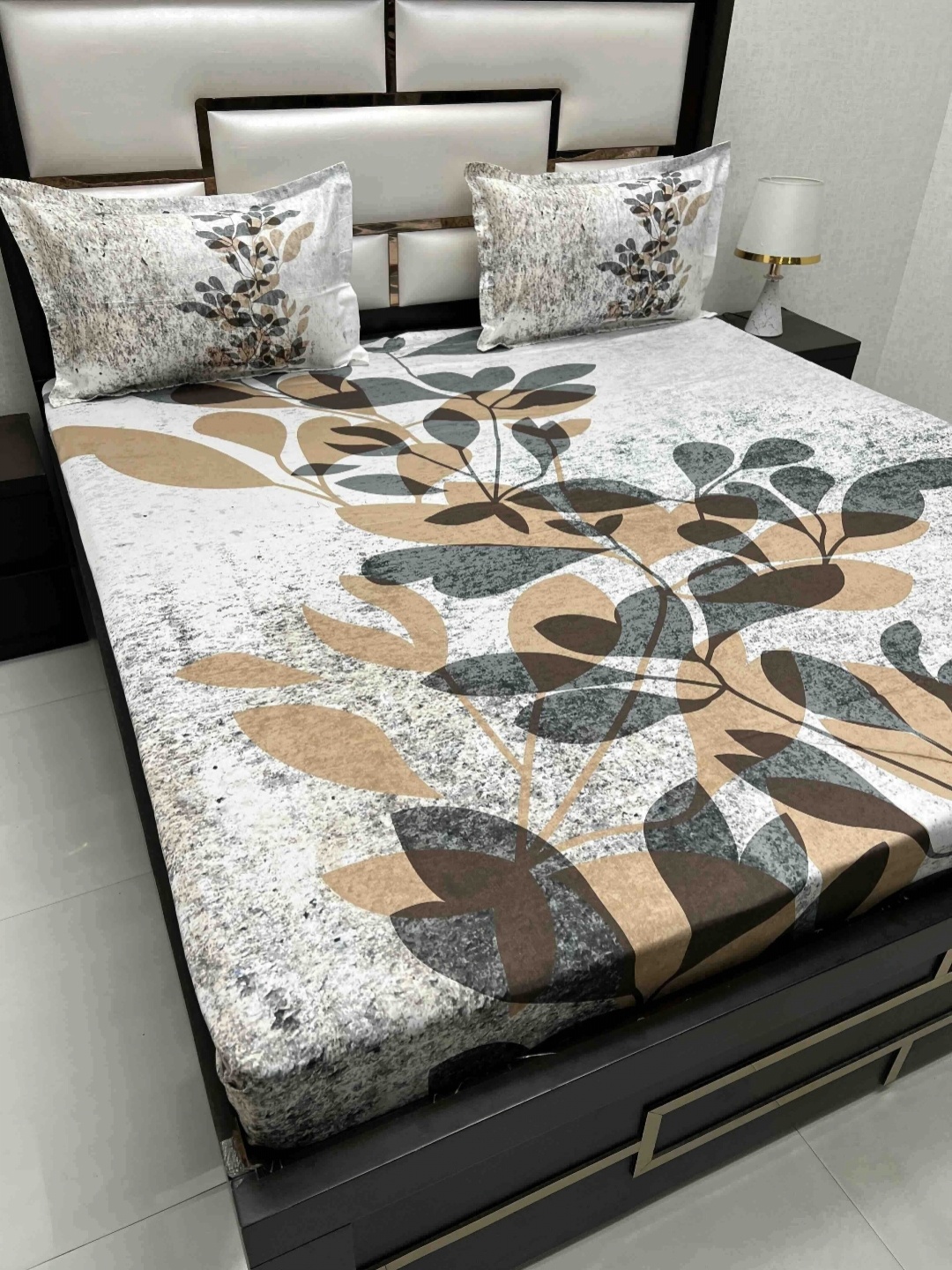 

Pure Decor Majestic Grey Floral 260 TC Pure Cotton King Bedsheet Set 2.73 m x 2.77 m