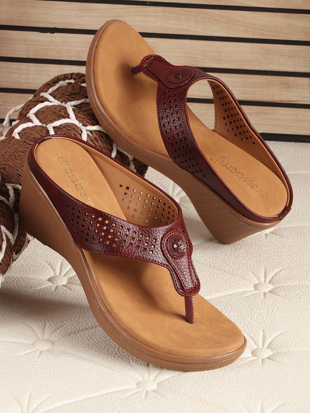 

DressBerry Wedge Sandals with Laser Cuts, Red