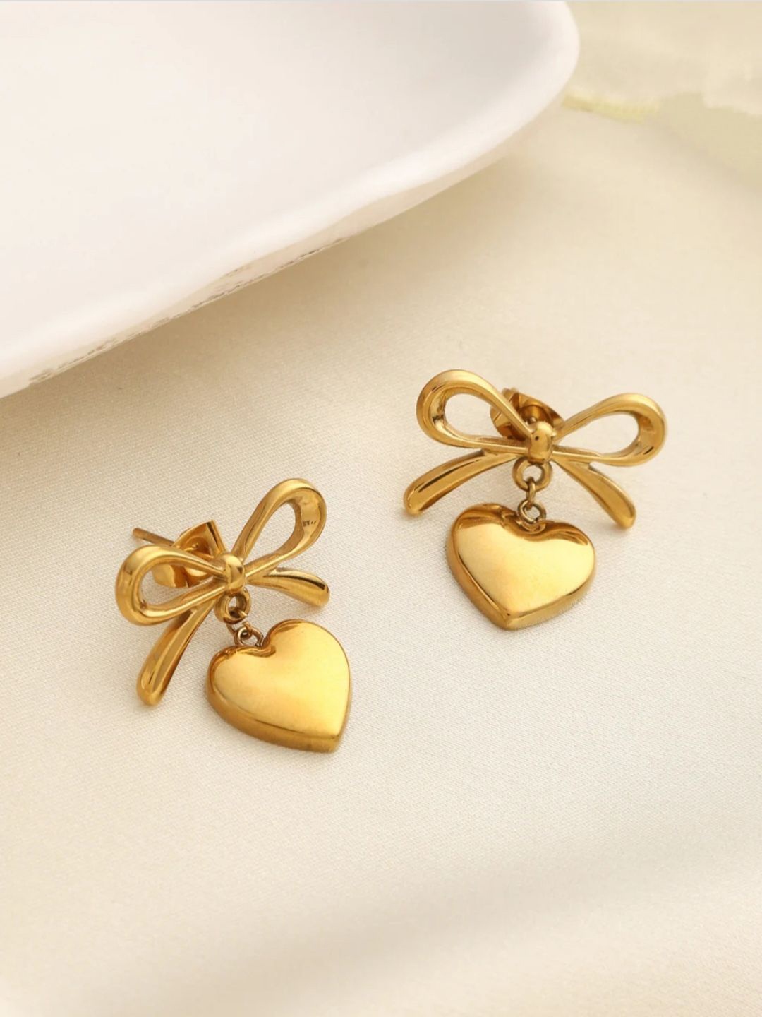 

V FASHION JEWELLERY Geometric Studs Earrings, Gold