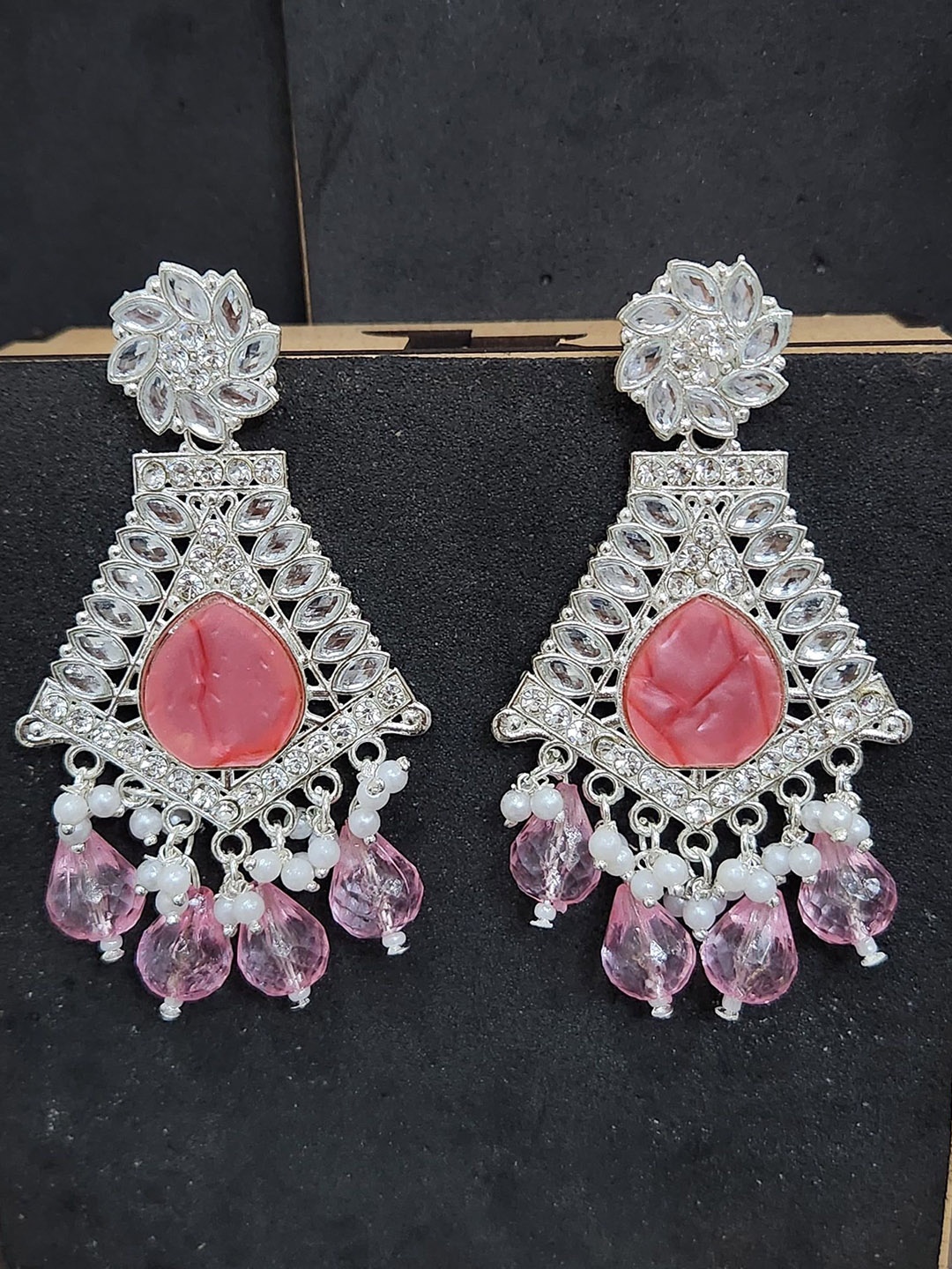 

TANLOOMS Floral Drop Earrings, Pink