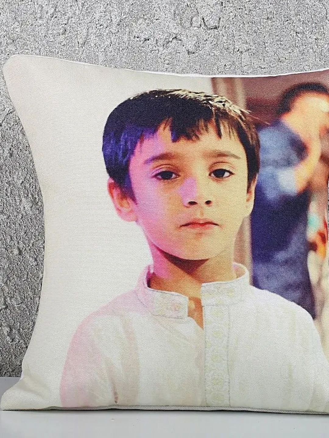 

fnp Beige & Blue Printed Square Shaped Cushion
