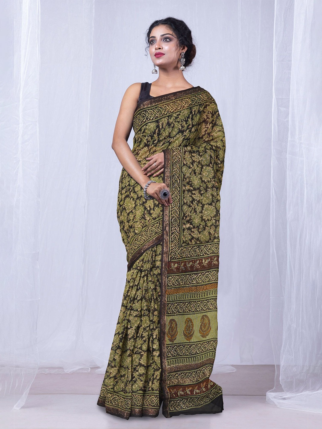 

Unnati Silks Floral Printed Kota Saree, Black