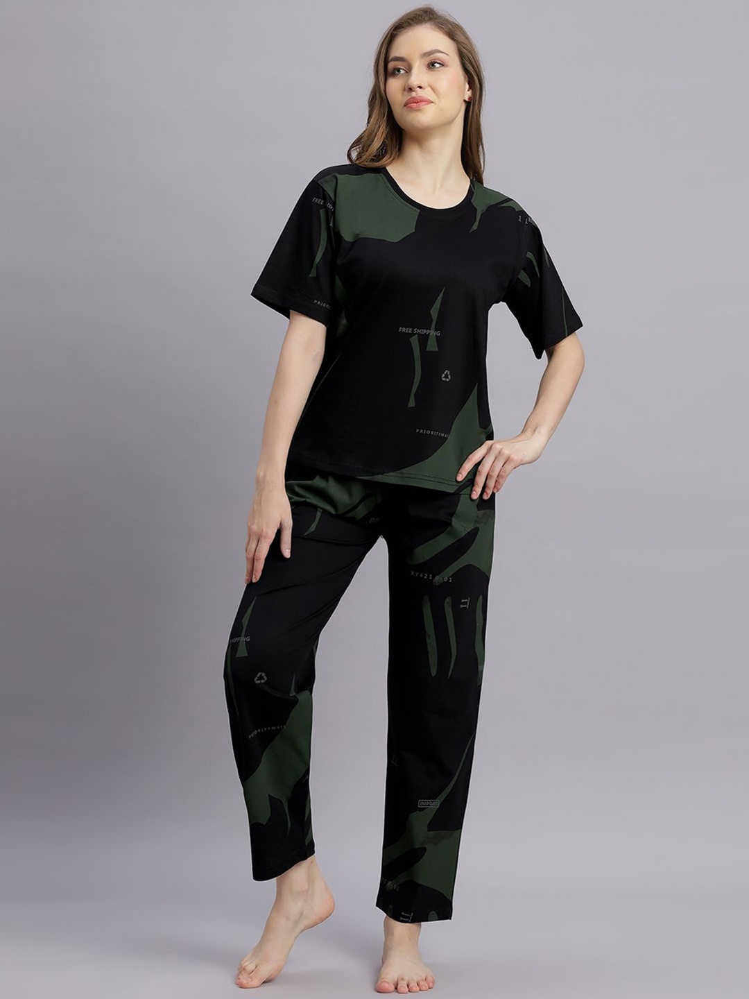 

DZZO Women Pure Cotton Printed Night suit, Black