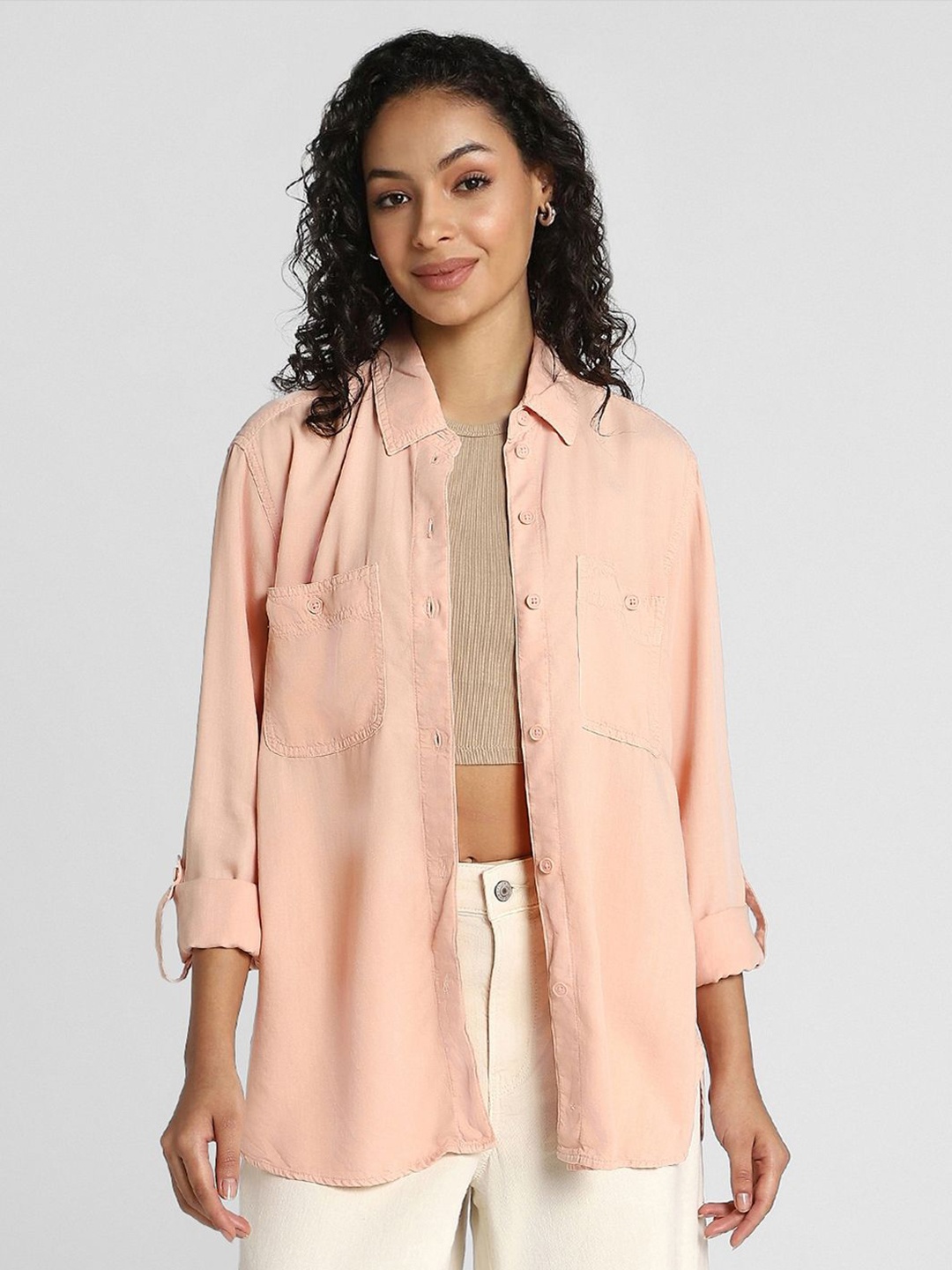 

AMERICAN EAGLE OUTFITTERS Women Classic Spread Collar Solid Casual Shirt, Peach