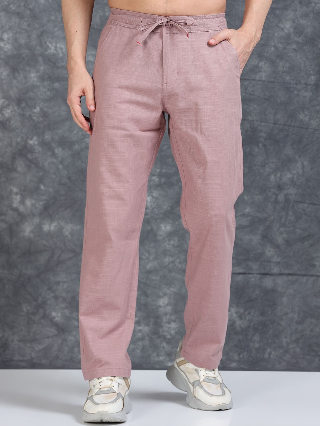 

The Roadster Lifestyle Co. Men Relaxed Fit Mid Rise Trousers, Pink