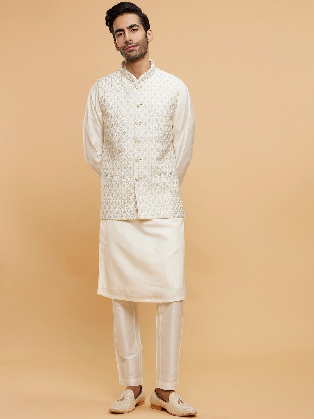 

Twamev Mandarin Collar Long Sleeves Regular Straight Kurta With Trouser With Nehru Jacket, Cream