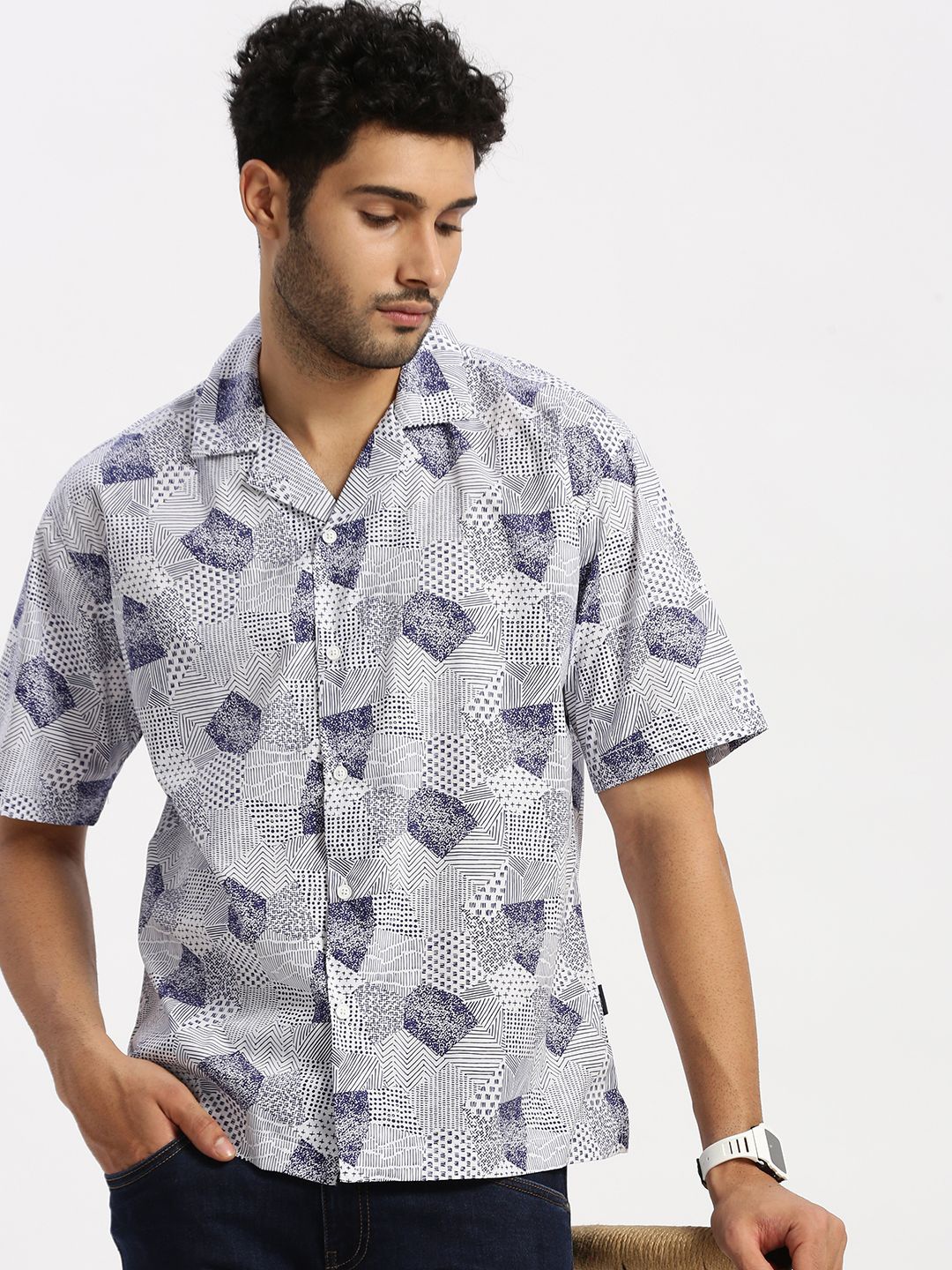 

Grit and Flair Men Standard Opaque Printed Casual Shirt, White