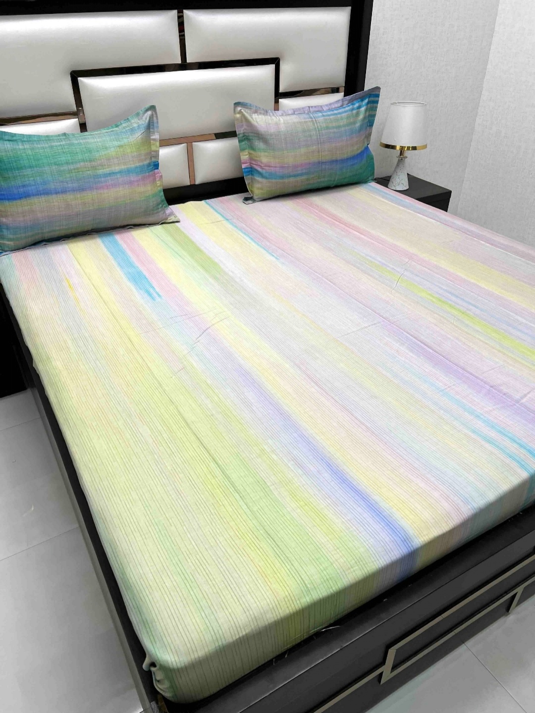 

Pure Decor Majestic Green Striped 250 TC Pure Cotton King Bedsheet Set 2.74 m x 2.76 m