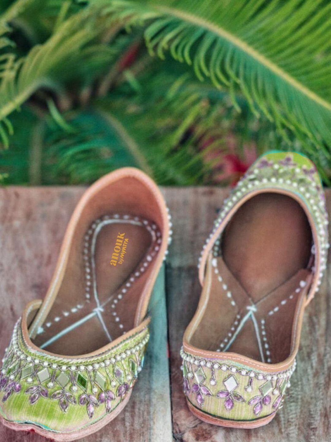 

Anouk Women Ethnic Mojaris with Embroidered Flats, Green