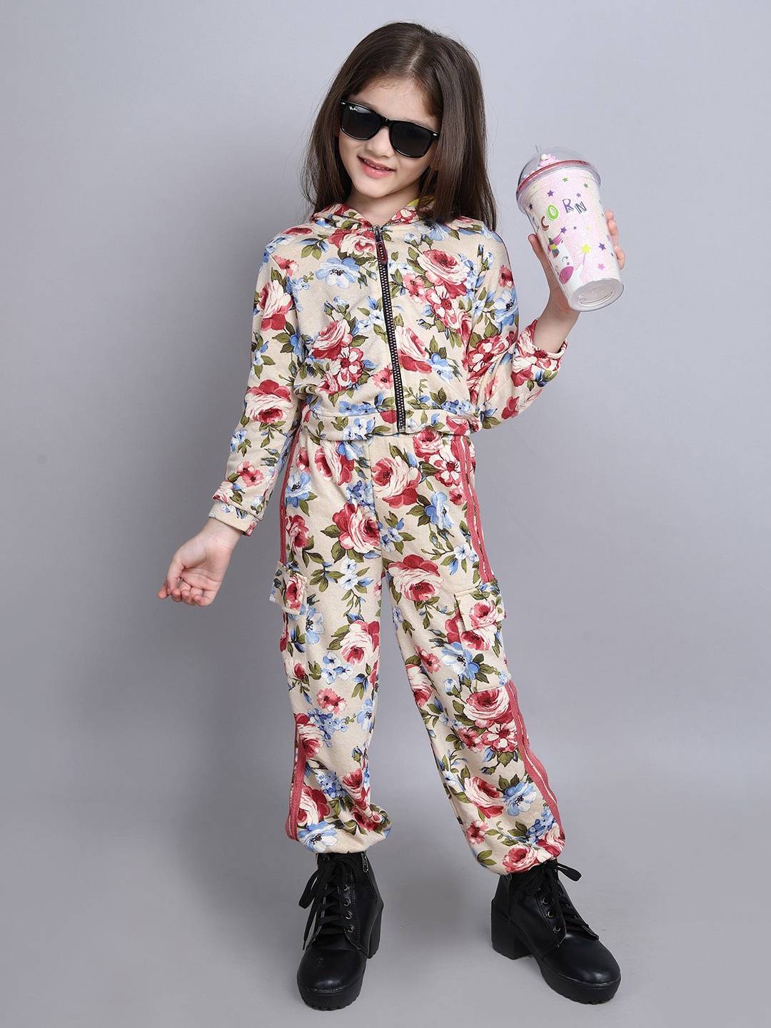 

taffykids Girls Printed T-shirt with Trousers, Pink