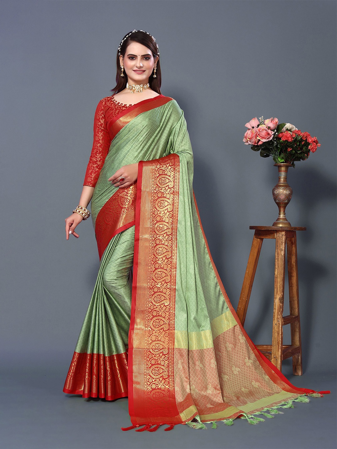 

Aldwych Woven Design Zari Silk Blend Chanderi Saree, Green