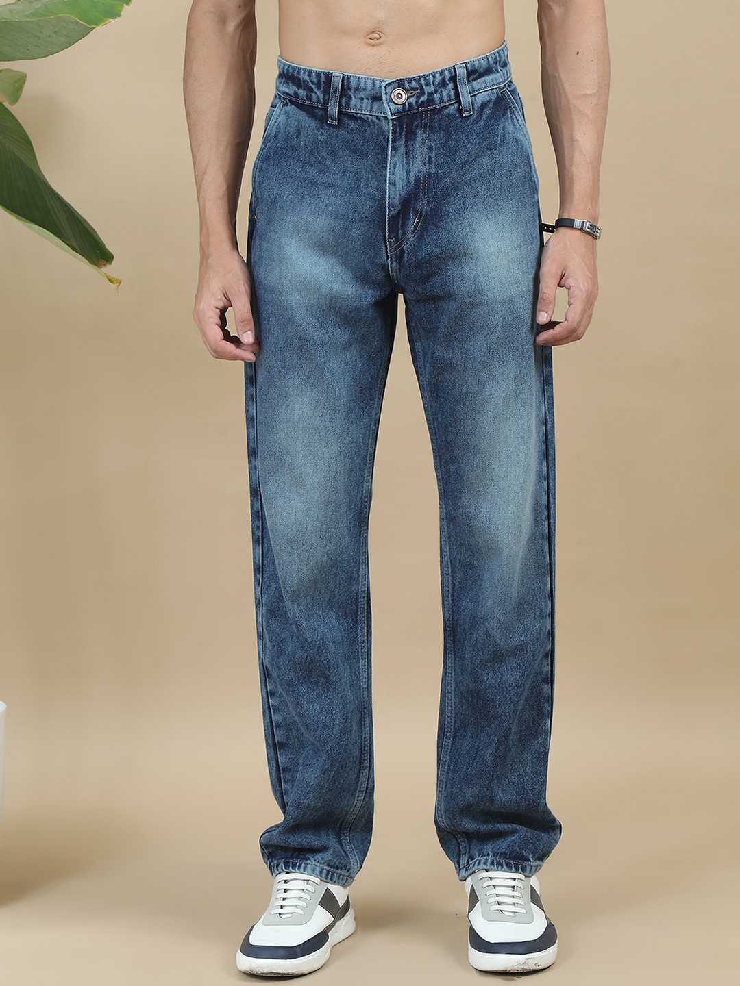 

Mast & Harbour Men Cotton Comfort Relaxed Fit Light Fade Acid Wash Jeans, Blue