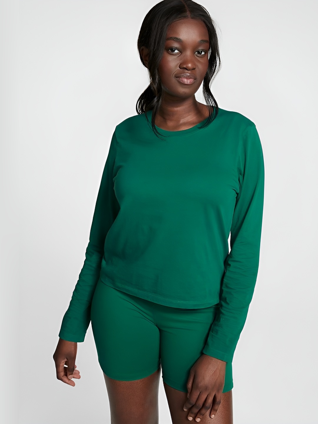 

Victoria's Secret Women Solid Round Neck Cotton T-shirt, Green