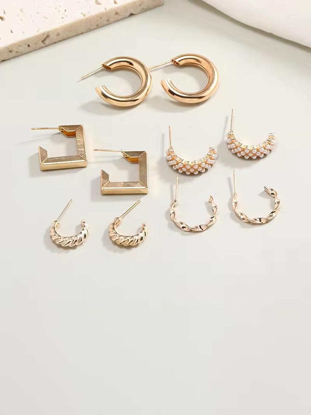 

PolluxCraft Geometric Studs Earrings, White