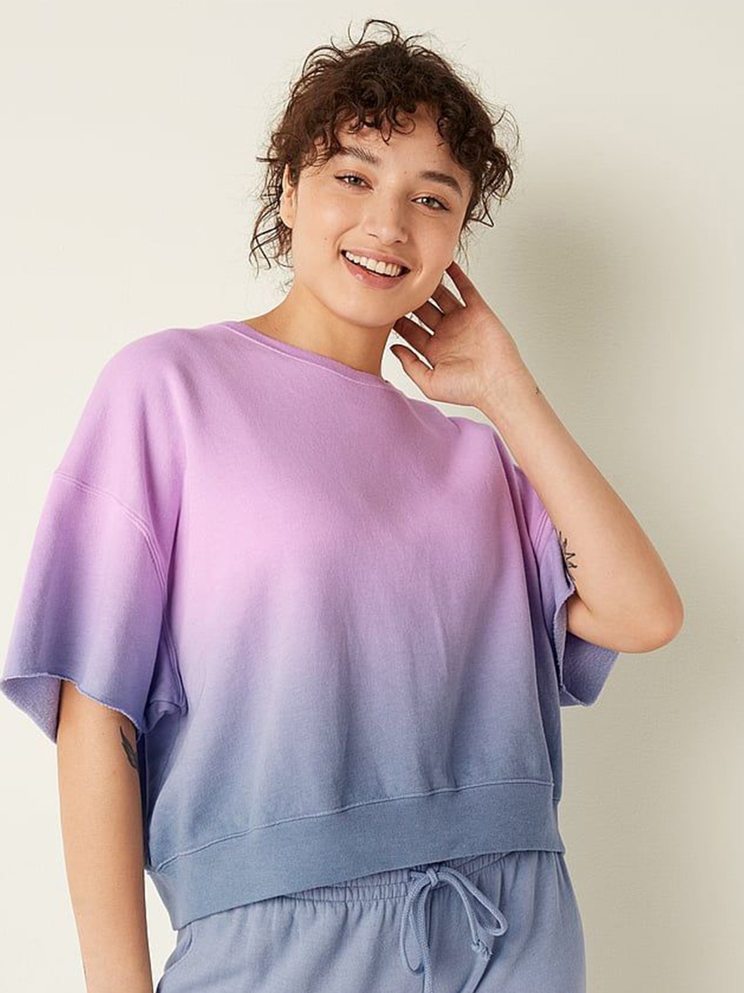 

Victoria's Secret Women Colourblocked Crop Crew Sweatshirt, Purple