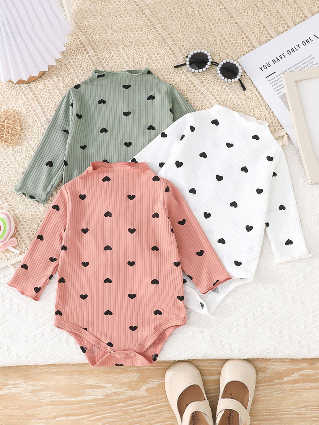 

INCLUD Infant Girls Pack Of 3 Printed Long Sleeve Bodysuit, White
