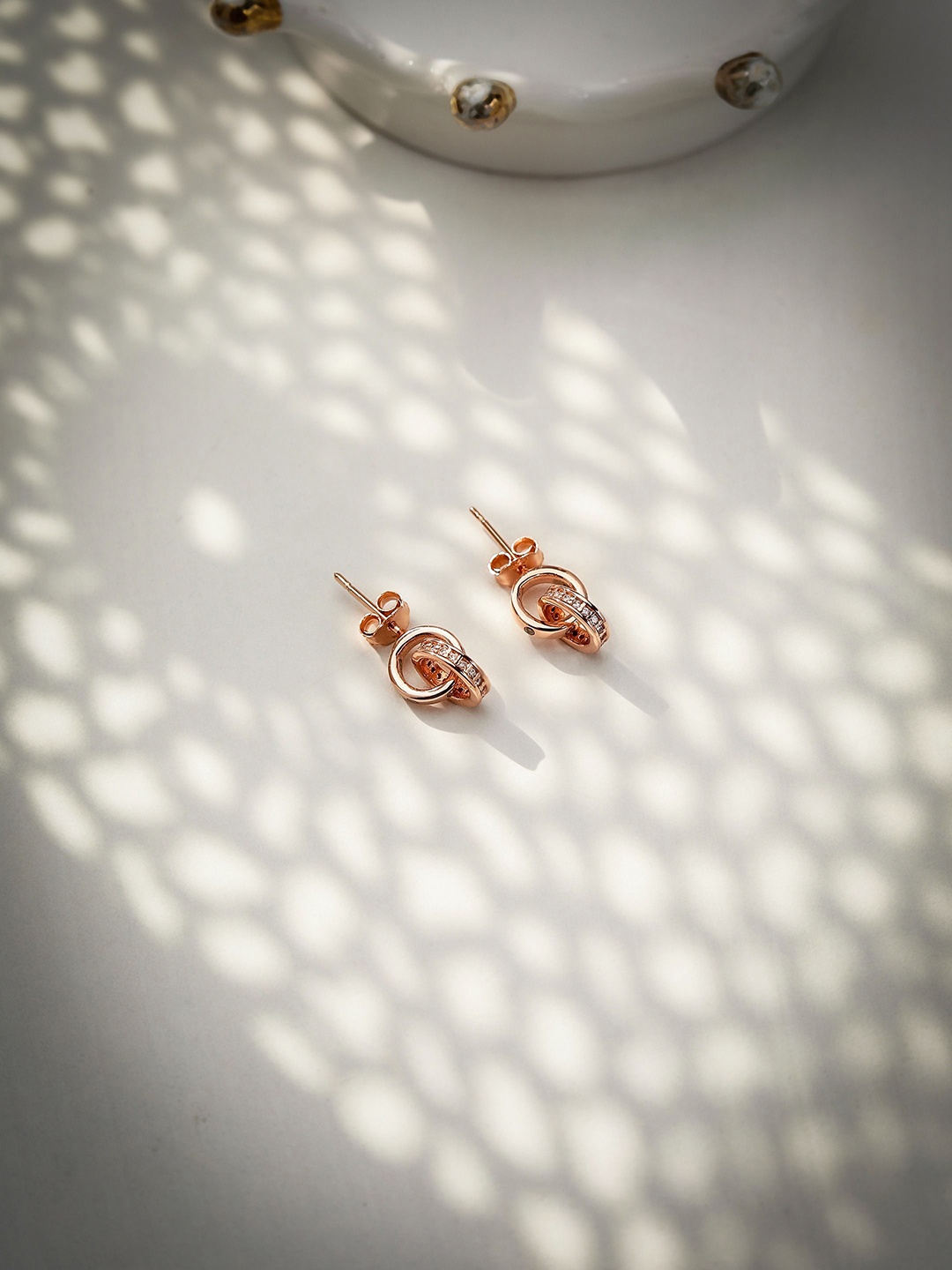 

DIAVO Contemporary Studs Earrings, Rose gold