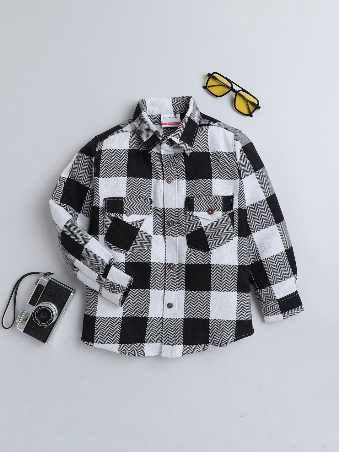 

BAATCHEET Boys Opaque Checked Casual Shirt, Black