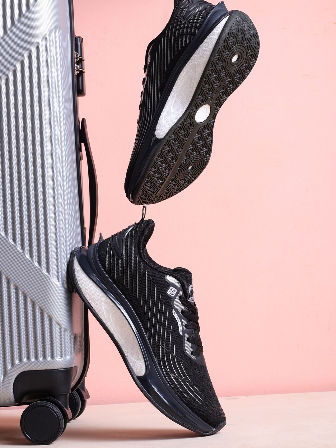 

Columbus Men Mesh Running Non-Marking Lace-Ups Shoes, Black