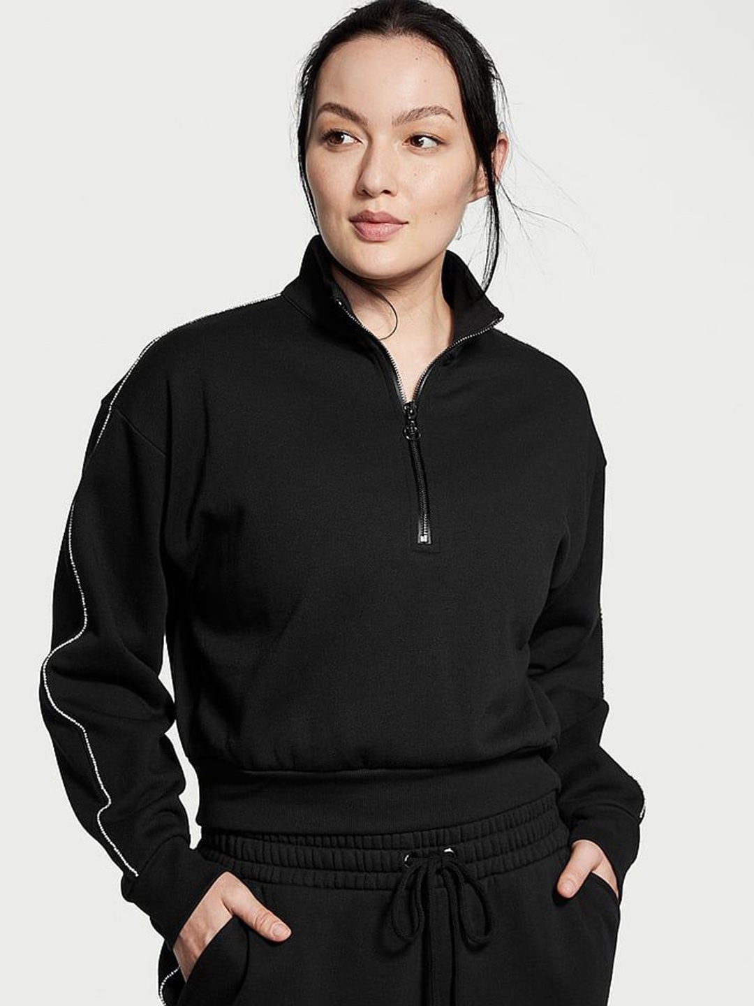 

Victoria's Secret Women Long Sleeves Mock Collar Sweatshirt, Black