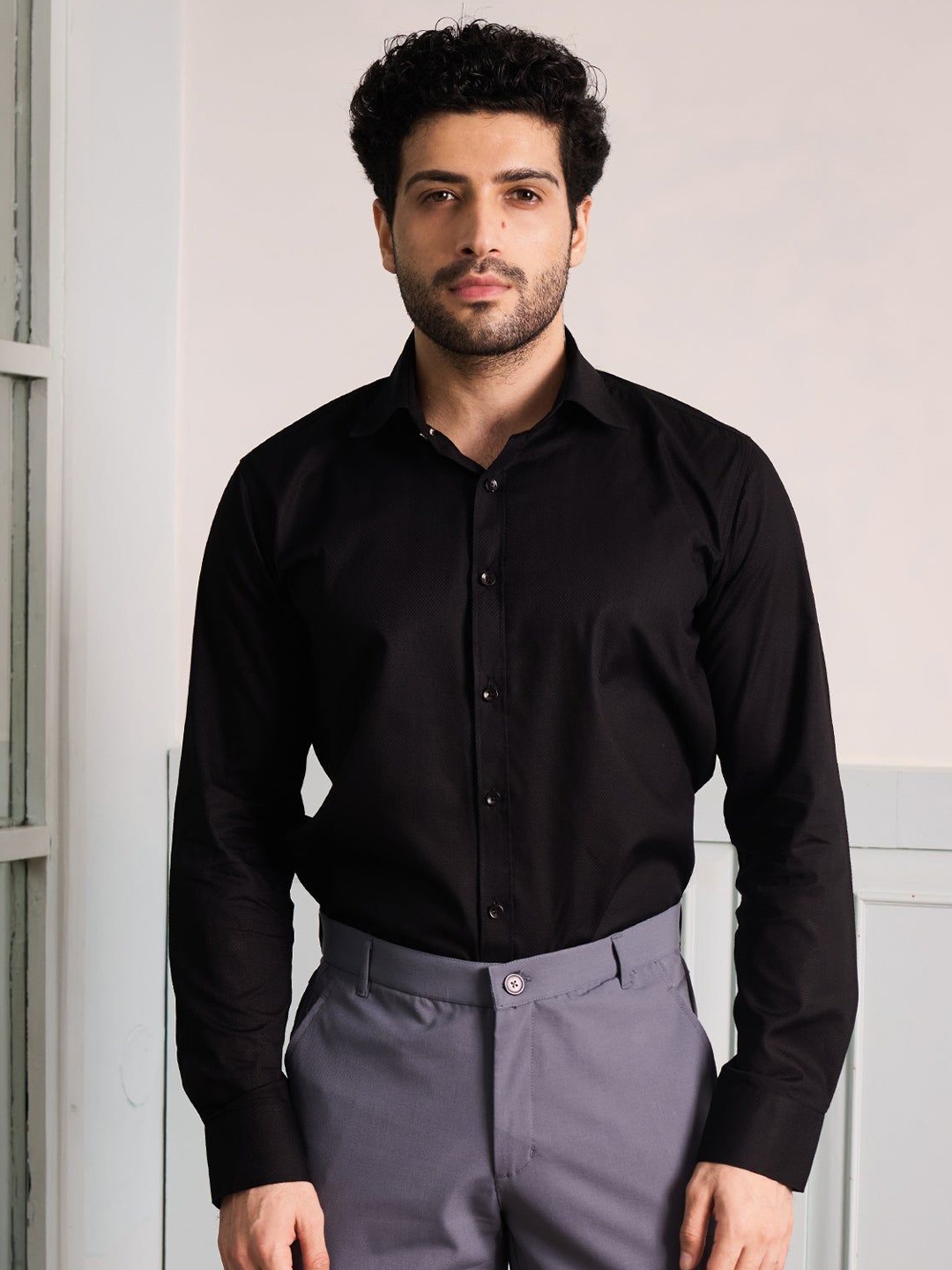 

Beyours Men Classic Opaque Casual Shirt, Black