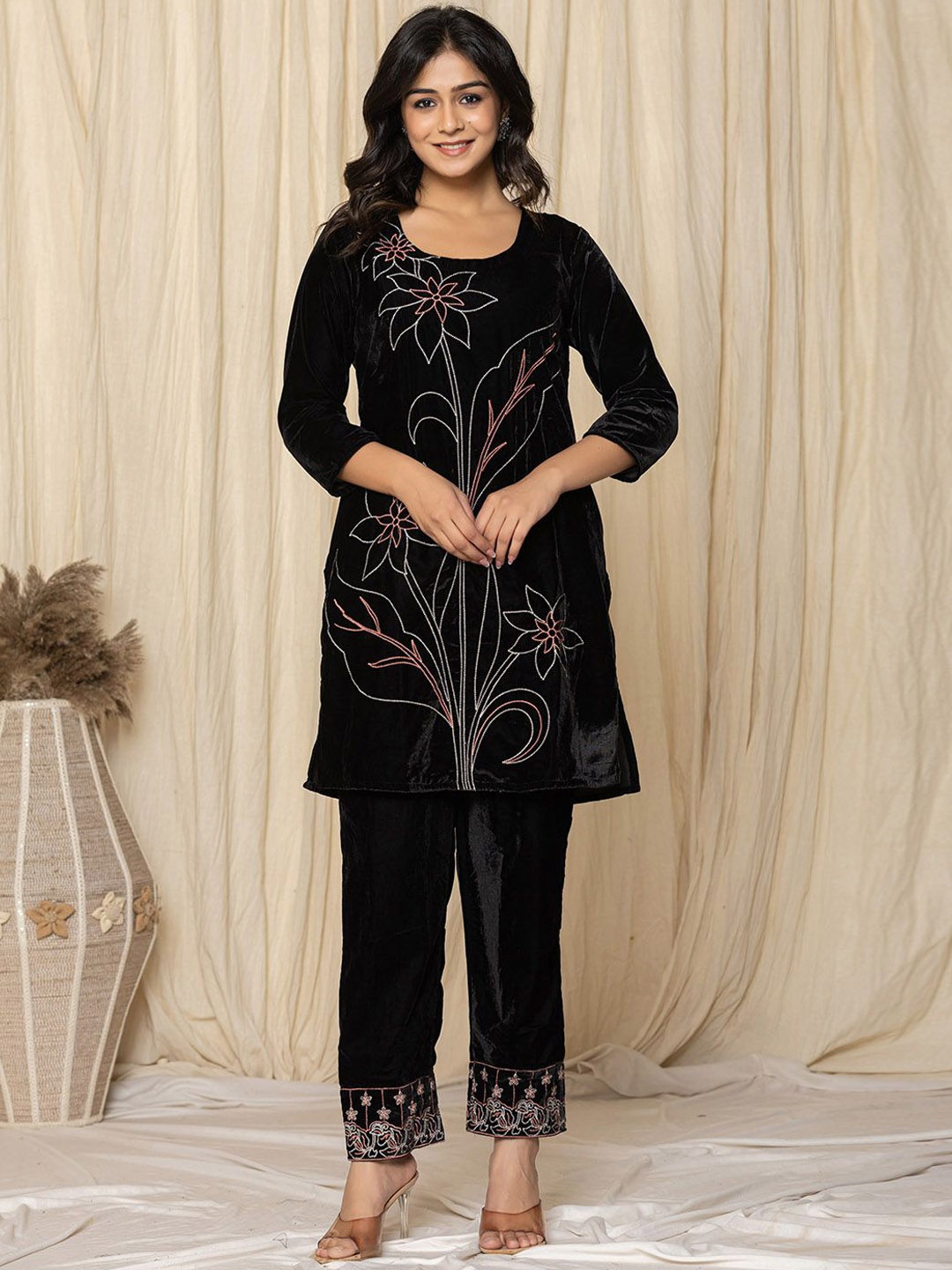 

Meena Bazaar Women Floral Embroidered Regular Thread Work Velvet Kurti with Trousers, Black