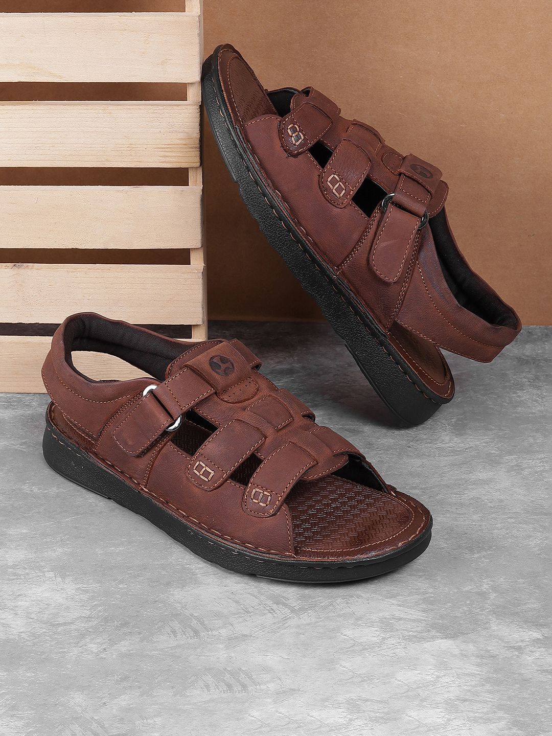 

Mochi Men Comfort Sandals, Brown