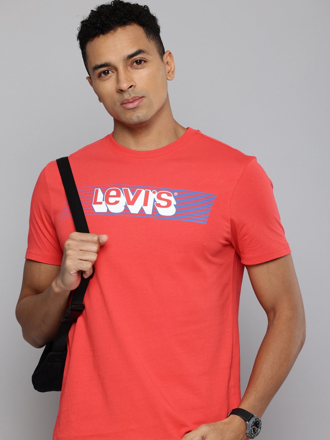 

Levis Pure Cotton Brand Logo Printed T-shirt, Red