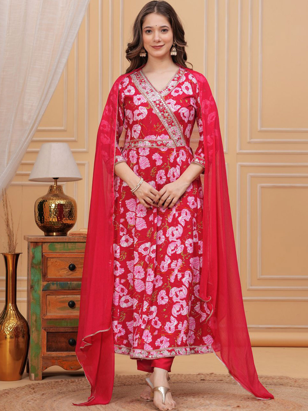 

TOULIN Women Floral Printed Regular Pure Cotton Kurta with Palazzos & With Dupatta, Red