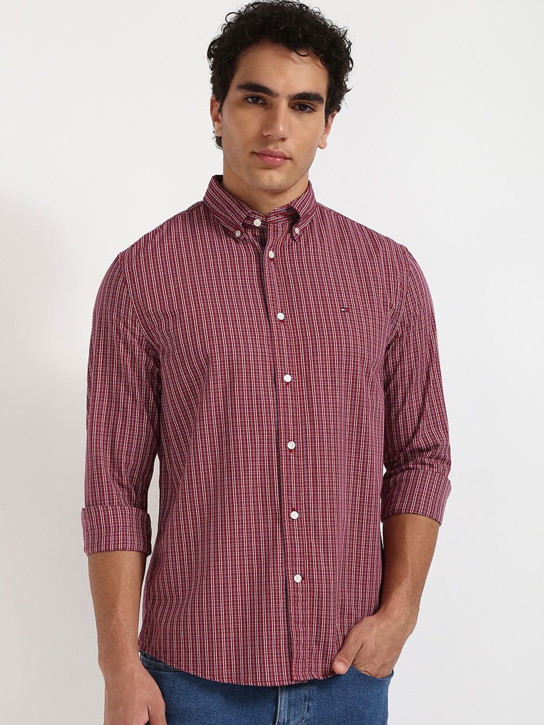 

Tommy Hilfiger Men Opaque Checked Casual Shirt, Red