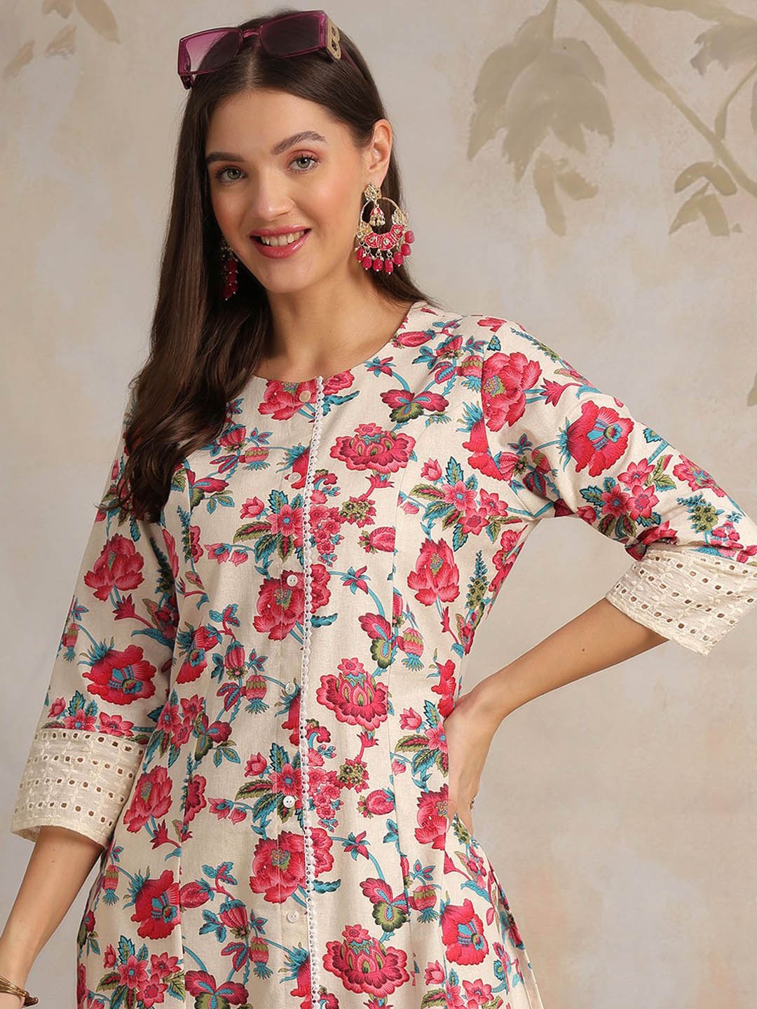 

Anouk Women Floral Printed Thread Work Kurta, Multi