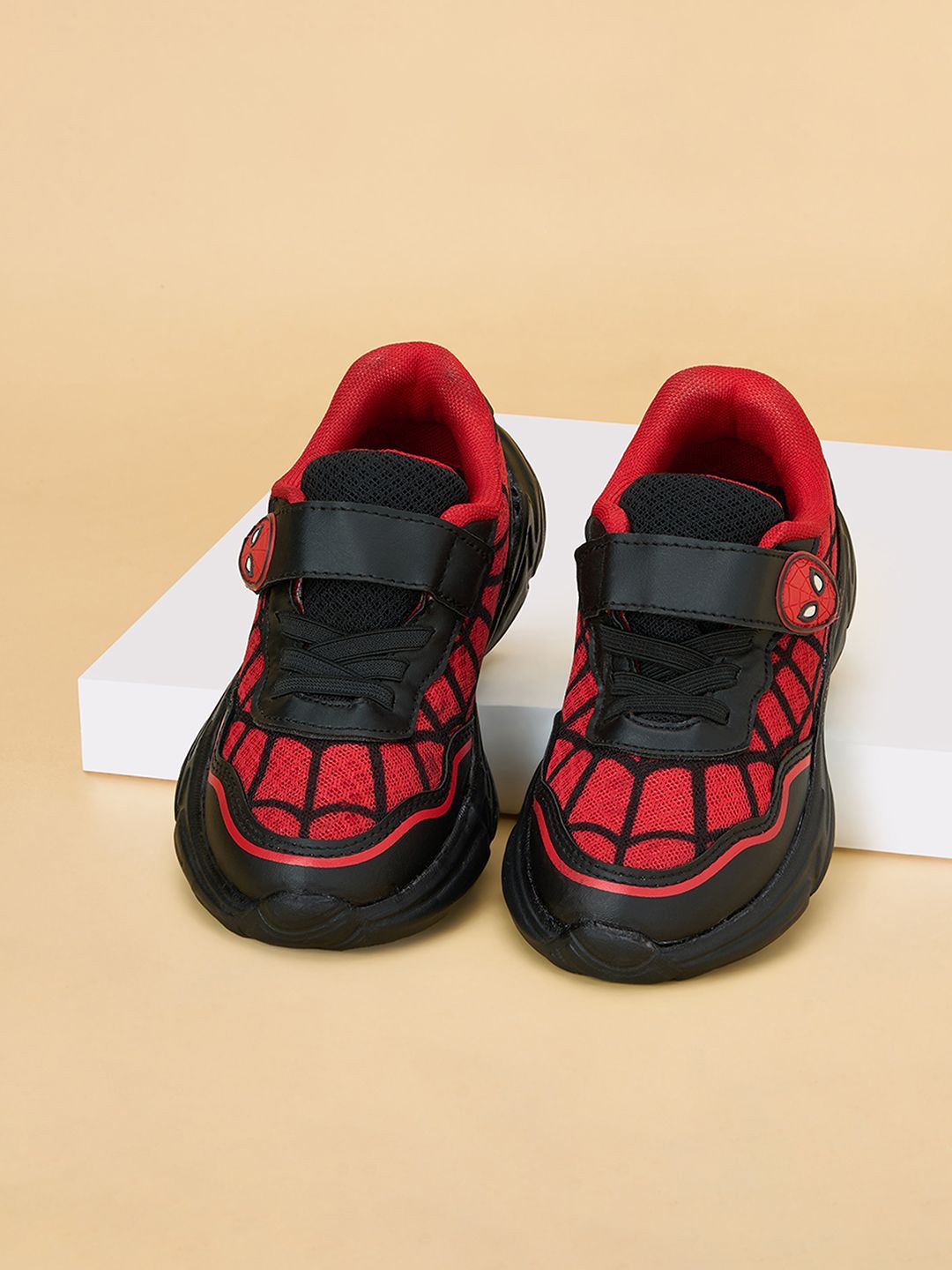

Pantaloons Junior Boys Mesh Walking Non-Marking Shoes, Red