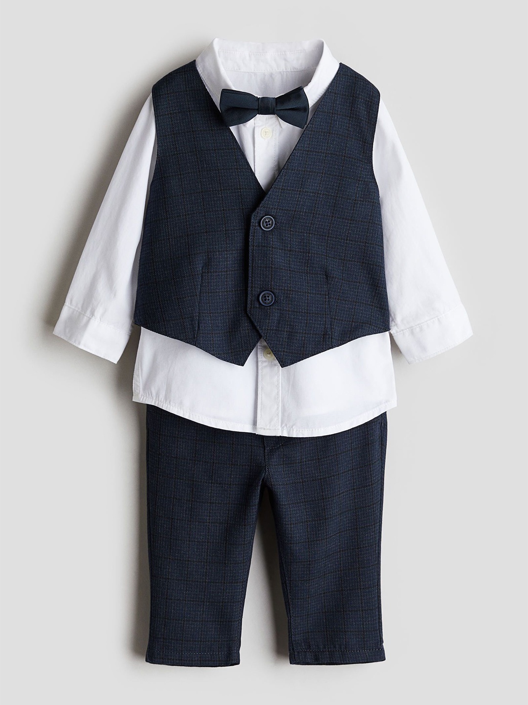 

H&M Boys 4 Piece Collarless Dressy Set, Blue